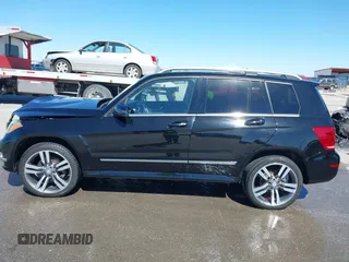2015 Mercedes-Benz GLK 350 with VIN WDCGG5HB3FG433142, listed as a IAAI auction lot 41750389 with 97,189 mi miles and . Bid and sale history available at DreamBid. Image 15.