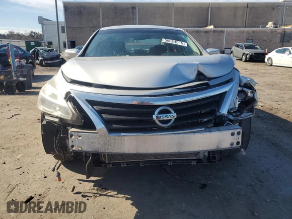 2014 Nissan Altima 2.5 with VIN 1N4AL3AP8EC404054, listed as a Copart auction lot 50624015 with 124,854 mi miles and Salvage Title. Bid and sale history available at DreamBid. Image 5.