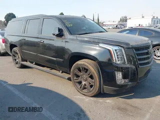 2016 Cadillac Escalade ESV Premium Collection z VIN 1GYS4JKJ4GR108565, wystawiony jako IAAI lot #41277417 z przebiegiem 157 593 mil mil oraz . Historia ofert i sprzedaży dostępna na DreamBid. Obrazek 1.