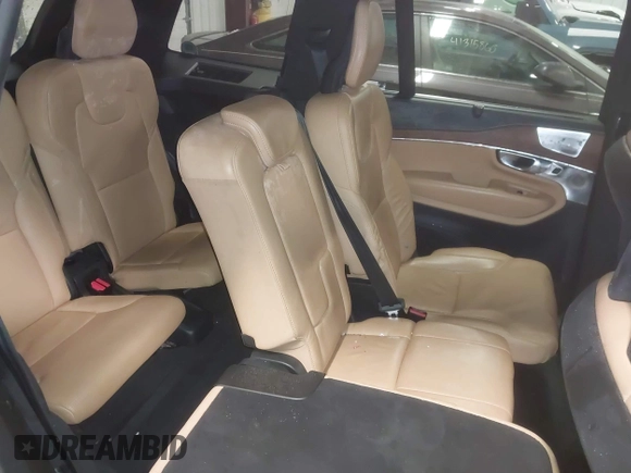2017 Volvo XC90 Inscription with VIN YV4A22PL0H1115064, listed as a IAAI auction lot 41365600 with 93,503 mi miles. Bid and sale history available at carsss.com. Image 8.