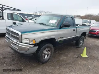 1995 Dodge Ram 1500 with VIN 1B7HF16Z2SS271663, listed as a IAAI auction lot 41735565 with 270,039 mi miles. Bid and sale history available at carsss.com. Image 2.