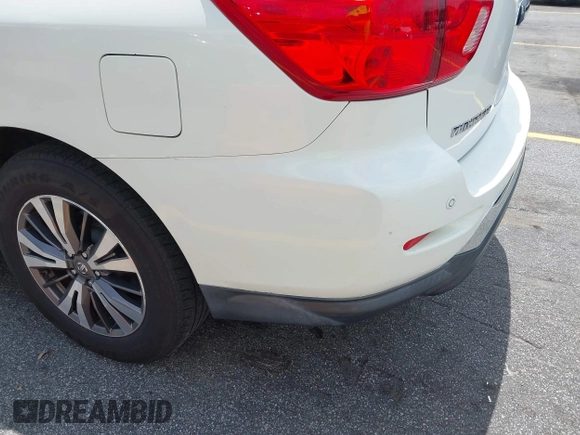 2017 Nissan Pathfinder S with VIN 5N1DR2MNXHC688880, listed as a IAAI auction lot 42362783 with 149,514 mi miles and . Bid and sale history available at DreamBid. Image 18.