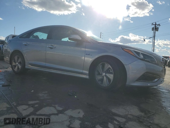 2016 Hyundai Sonata Hybrid Limited with VIN KMHE34L15GA027672, listed as a Copart auction lot 47058605 with 92,455 mi miles and Salvage Title. Bid and sale history available at carsss.com. Image 4.