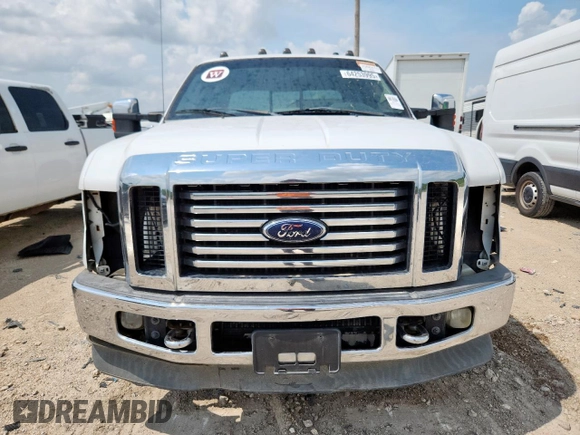 2008 Ford F-350 XL with VIN 1FTWW33RX8ED06500, listed as a Copart auction lot 64253995 with 180,425 mi miles and Clean title. Bid and sale history available at DreamBid. Image 5.