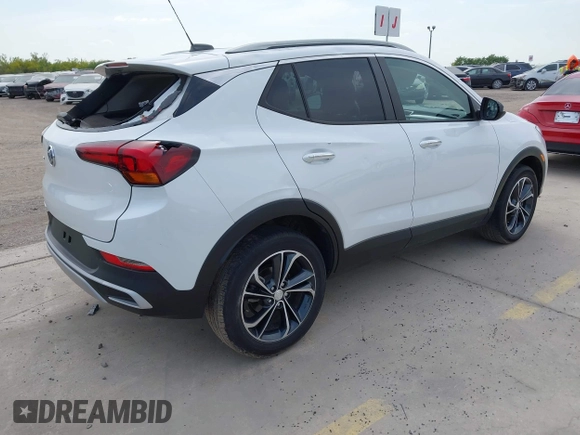 2020 Buick Encore GX Select with VIN KL4MMDSL0LB131551, listed as a IAAI auction lot 42023982 with 28,528 mi miles and . Bid and sale history available at DreamBid. Image 4.