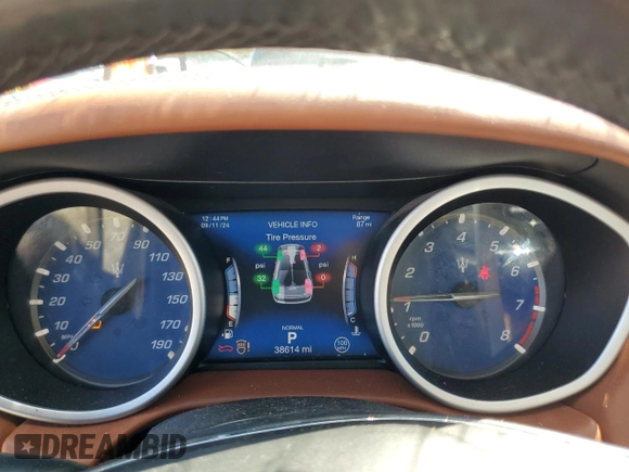 2019 Maserati Ghibli S Q4 GranLusso with VIN ZAM57YTL2K1309855, listed as a Copart auction lot 70747164 with 38,614 mi miles and Salvage Title. Bid and sale history available at carsss.com. Image 9.