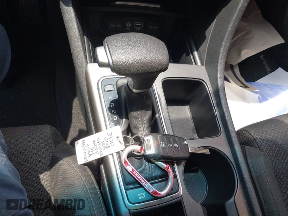 2018 Kia Optima LX z VIN 5XXGT4L32JG213616, wystawiony jako IAAI lot #42408629 z przebiegiem 130 163 mil mil oraz . Historia ofert i sprzedaży dostępna na DreamBid. Obrazek 11.