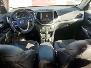 2018 Jeep Cherokee Latitude Plus with VIN 1C4PJLLX0JD584108, listed as a Copart auction lot 47093205 with 62,208 mi miles and Salvage Title. Bid and sale history available at carsss.com. Image 8.