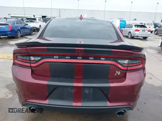 2020 Dodge Charger Scat Pack z VIN 2C3CDXGJ8LH132985, wystawiony jako IAAI lot #41316849 z przebiegiem 66 881 mil mil oraz . Historia ofert i sprzedaży dostępna na DreamBid. Obrazek 16.
