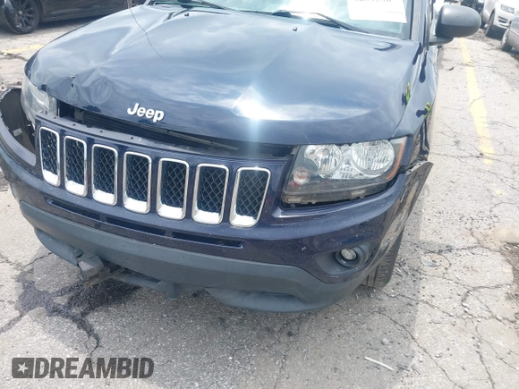 2016 Jeep Compass Sport with VIN 1C4NJCBB5GD761063, listed as a IAAI auction lot 42395903 with 122,102 mi miles and . Bid and sale history available at DreamBid. Image 6.