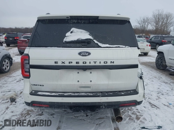 2024 Ford Expedition Limited with VIN 1FMJU2A89REB06337, listed as a IAAI auction lot 41381699 with 3,057 mi miles. Bid and sale history available at carsss.com. Image 16.