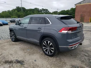 2021 Volkswagen Atlas SEL Premium R-Line with VIN 1V2FE2CA3MC206055, listed as a Copart auction lot 60788985 with 66,180 mi miles and Salvage title. Bid and sale history available at DreamBid. Image 2.