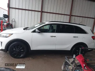 2019 Kia Sorento LX z VIN 5XYPG4A57KG609790, wystawiony jako IAAI lot #42199013 z przebiegiem 83 091 mil mil oraz . Historia ofert i sprzedaży dostępna na DreamBid. Obrazek 14.