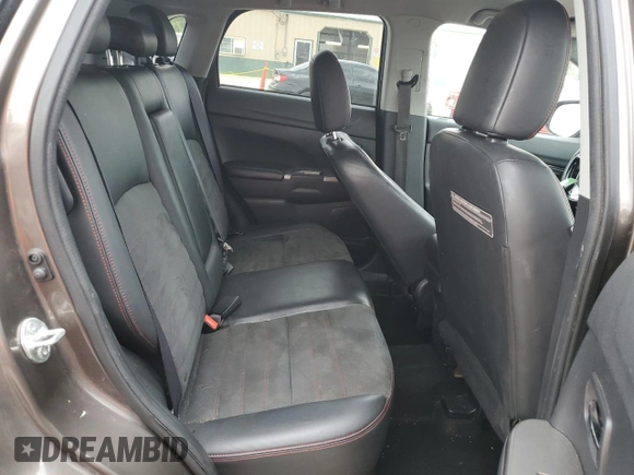 2018 Mitsubishi Outlander SE with VIN JA4AP3AW7JU017631, listed as a Copart auction lot 60371995 with 155,594 mi miles and Clean title. Bid and sale history available at DreamBid. Image 10.