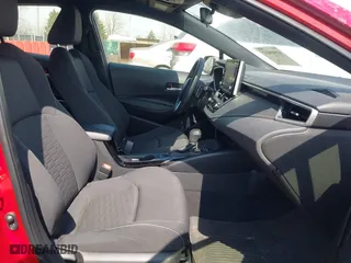 2022 Toyota Corolla Hatchback SE with VIN JTND4MBE0N3183391, listed as a IAAI auction lot 41905037 with 27,291 mi miles. Bid and sale history available at carsss.com. Image 5.