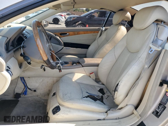 2003 Mercedes-Benz SL 500 z VIN WDBSK75F83F056017, wystawiony jako Copart lot #57662775 z przebiegiem 264 449 mil mil oraz Czysty tytuł • Clean title. Historia ofert i sprzedaży dostępna na DreamBid. Obrazek 7.