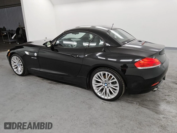 2012 BMW Z4 sDrive35i with VIN WBALM7C52CE385017, listed as a Copart auction lot 43223005 with 87,408 mi miles and Clean Title. Bid and sale history available at carsss.com. Image 2.