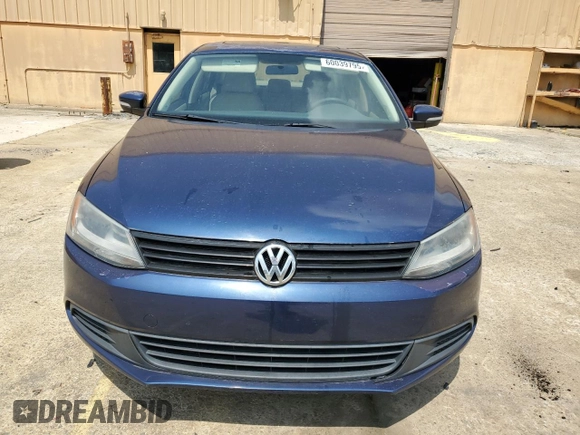 2011 Volkswagen Jetta SE with VIN 3VWDX7AJ8BM022225, listed as a Copart auction lot 60039795 with 101,887 mi miles and Clean title. Bid and sale history available at DreamBid. Image 5.