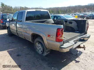 2003 Chevrolet Silverado 1500 LS with VIN 2GCEK19T231104873, listed as a IAAI auction lot 41910444 with 208,692 mi miles. Bid and sale history available at carsss.com. Image 3.