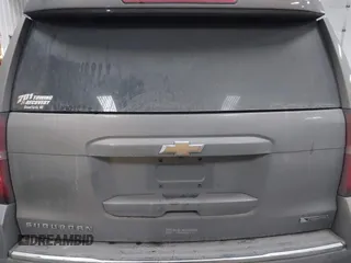 2018 Chevrolet Suburban Premier z VIN 1GNSKJKC9JR100134, wystawiony jako IAAI lot #41449255 z przebiegiem 111 528 mil mil oraz . Historia ofert i sprzedaży dostępna na DreamBid. Obrazek 16.