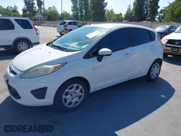 2013 Ford Fiesta S с VIN 3FADP4TJ3DM215650, выставлен на аукционе IAAI как лот 42462870 с пробегом 142 762 миль миль и . История ставок и продаж доступна на DreamBid. Изображение 2.