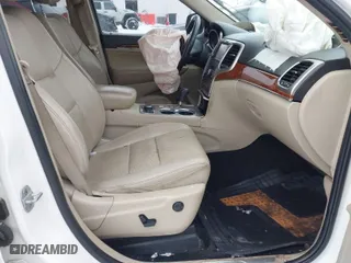 2011 Jeep Grand Cherokee Limited with VIN 1J4RR5GT8BC546812, listed as a IAAI auction lot 41448497 with 192,140 mi miles. Bid and sale history available at carsss.com. Image 5.