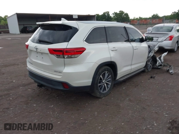 2017 Toyota Highlander XLE with VIN 5TDJZRFH9HS515504, listed as a IAAI auction lot 42209542 with 145,472 mi miles and . Bid and sale history available at DreamBid. Image 4.