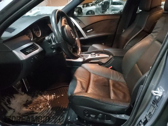 2006 BMW 5 Series 530xi with VIN WBANF73556CG68310, listed as a Copart auction lot 82031014 with 189,112 mi miles and Clean Title. Bid and sale history available at DreamBid. Image 7.