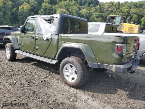 2022 Jeep Gladiator Willys with VIN 1C6JJTAMXNL135925, listed as a Copart auction lot 71642054 with 17,964 mi miles and Salvage Title. Bid and sale history available at carsss.com. Image 2.