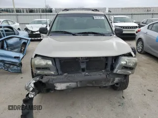 2003 Chevrolet TrailBlazer LTZ with VIN 1GNDT13S632267526, listed as a Copart auction lot 84616184 with 173,637 mi miles and Salvage Title. Bid and sale history available at DreamBid. Image 5.