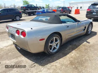 1999 Chevrolet Corvette z VIN 1G1YY32G3X5113891, wystawiony jako IAAI lot #42195222 z przebiegiem 71 797 mil mil oraz . Historia ofert i sprzedaży dostępna na DreamBid. Obrazek 4.