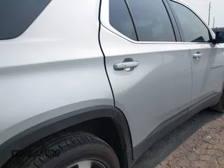 2019 Chevrolet Traverse LT z VIN 1GNERHKW7KJ257026, wystawiony jako IAAI lot #42397645 z przebiegiem 78 977 mil mil oraz . Historia ofert i sprzedaży dostępna na DreamBid. Obrazek 20.
