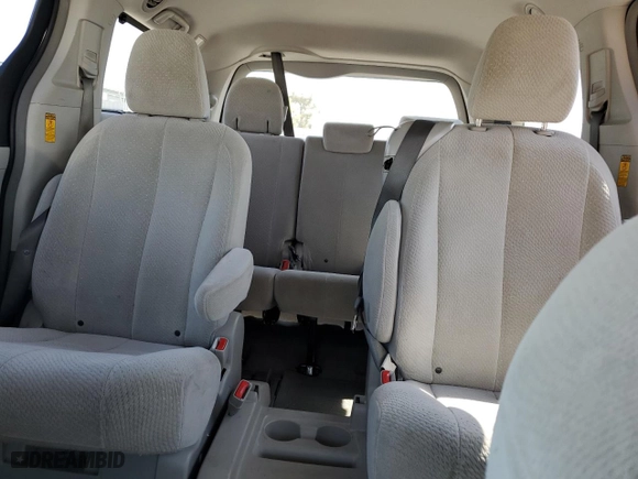 2014 Toyota Sienna LE AAS with VIN 5TDKK3DCXES489696, listed as a Copart auction lot 52647315 with 173,649 mi miles and Clean Title. Bid and sale history available at carsss.com. Image 10.