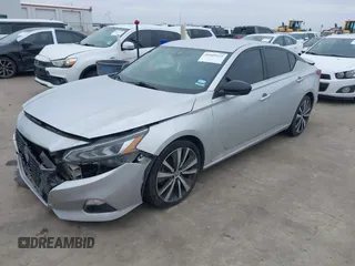 2020 Nissan Altima 2.5 SR with VIN 1N4BL4CV7LC203443, listed as a IAAI auction lot 41609125 with 78,195 mi miles. Bid and sale history available at carsss.com. Image 17.