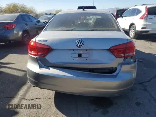 2013 Volkswagen Passat S z VIN 1VWAP7A31DC140626, wystawiony jako Copart lot #89140965 z przebiegiem 17 328 mil mil oraz Szkoda całkowita • Salvage title. Historia ofert i sprzedaży dostępna na DreamBid. Obrazek 6.