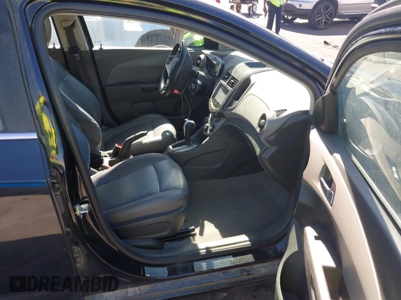 2015 Chevrolet Sonic LTZ with VIN 1G1JE6SB8F4116693, listed as a IAAI auction lot 42865997 with 102,961 mi miles and . Bid and sale history available at DreamBid. Image 5.