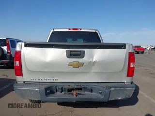 2007 Chevrolet Silverado 1500 Work Truck with VIN 2GCEC13C571535347, listed as a IAAI auction lot 41272098 with 350,157 mi miles and . Bid and sale history available at DreamBid. Image 16.