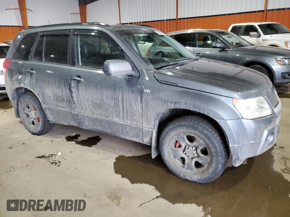 2008 Suzuki Grand Vitara Luxury z VIN JS3TD947284102175, wystawiony jako Copart lot #85245504 z przebiegiem 309 781 mil mil oraz Tytuł czysty. Historia ofert i sprzedaży dostępna na DreamBid. Obrazek 4.