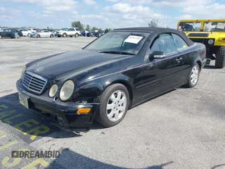 2003 Mercedes-Benz CLK 3.2L with VIN WDBLK65G33T133403, listed as a IAAI auction lot 41297349 with Not Provided miles. Bid and sale history available at carsss.com. Image 2.