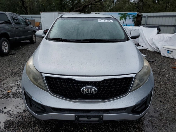 2016 Kia Sportage LX with VIN KNDPB3AC0G7818719, listed as a Copart auction lot 45762365 with 180,283 mi miles and Salvage Title. Bid and sale history available at carsss.com. Image 5.