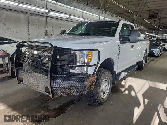 2017 Ford F-350 with VIN 1FT7X3B62HEE09676, listed as a IAAI auction lot 42727709 with 154,269 mi miles and . Bid and sale history available at DreamBid. Image 29.
