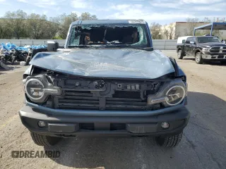 2023 Ford Bronco z VIN 1FMDE5AH6PLB63177, wystawiony jako Copart lot #52208625 z przebiegiem 10 865 mil mil oraz Szkoda całkowita • Salvage title. Historia ofert i sprzedaży dostępna na DreamBid. Obrazek 5.