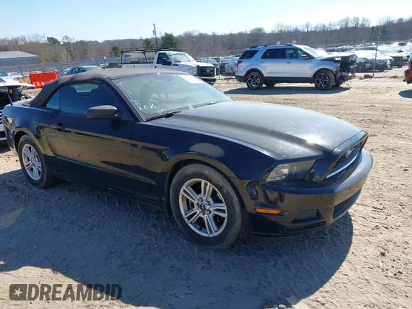 2014 Ford Mustang V6 with VIN 1ZVBP8EM3E5213160, listed as a IAAI auction lot 41664430 with 184,862 mi miles. Bid and sale history available at carsss.com. Image 1.