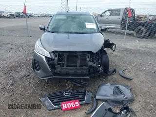 2022 Nissan Kicks SV z VIN 3N1CP5CVXNL510978, wystawiony jako IAAI lot #42147326 z przebiegiem 44 065 mil mil oraz . Historia ofert i sprzedaży dostępna na DreamBid. Obrazek 12.