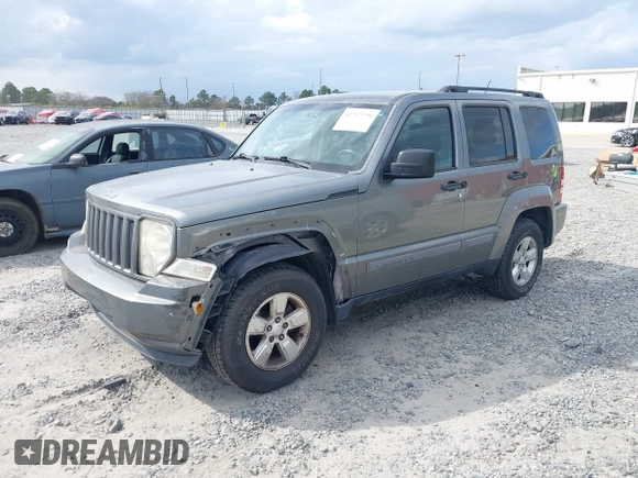 2012 Jeep Liberty Sport Latitude z VIN 1C4PJLAK7CW146409, wystawiony jako IAAI lot #41717779 z przebiegiem 136 290 mil mil oraz . Historia ofert i sprzedaży dostępna na DreamBid. Obrazek 2.