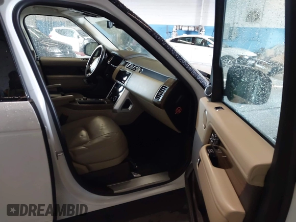 2018 Land Rover Range Rover HSE with VIN SALGS2SV9JA386550, listed as a IAAI auction lot 42189527 with 46,972 mi miles and . Bid and sale history available at DreamBid. Image 5.