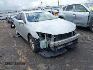 2010 Lexus ES with VIN JTHBK1EG8A2350138, listed as a IAAI auction lot 41732117 with 162,929 mi miles. Bid and sale history available at carsss.com. Image 1.