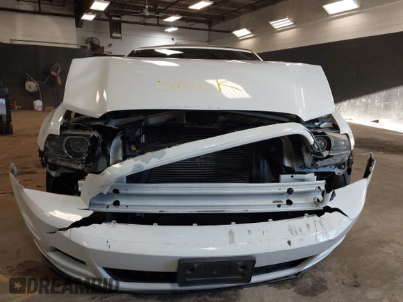 2014 Ford Mustang V6 with VIN 1ZVBP8EM4E5267406, listed as a IAAI auction lot 41752563 with 84,823 mi miles. Bid and sale history available at carsss.com. Image 12.