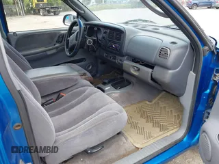 2000 Dodge Dakota z VIN 1B7FL26X1YS799143, wystawiony jako IAAI lot #42303206 z przebiegiem 148 576 mil mil oraz . Historia ofert i sprzedaży dostępna na DreamBid. Obrazek 5.