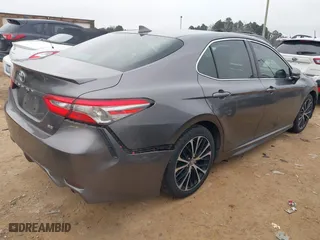2018 Toyota Camry LE with VIN 4T1B11HK3JU630411, listed as a IAAI auction lot 41423338 with 134,959 mi miles. Bid and sale history available at carsss.com. Image 4.
